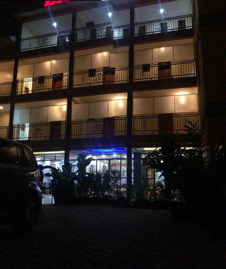 Elsie Hotel Masaka Exterior foto